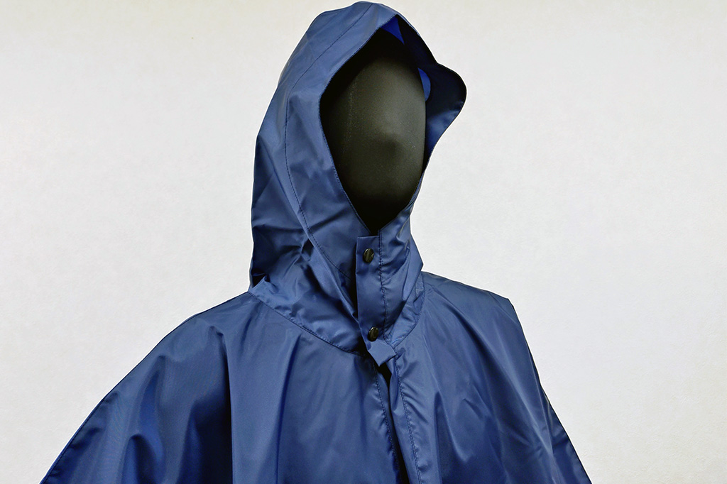 ブログ画像 2025/11/26 ポンチョ